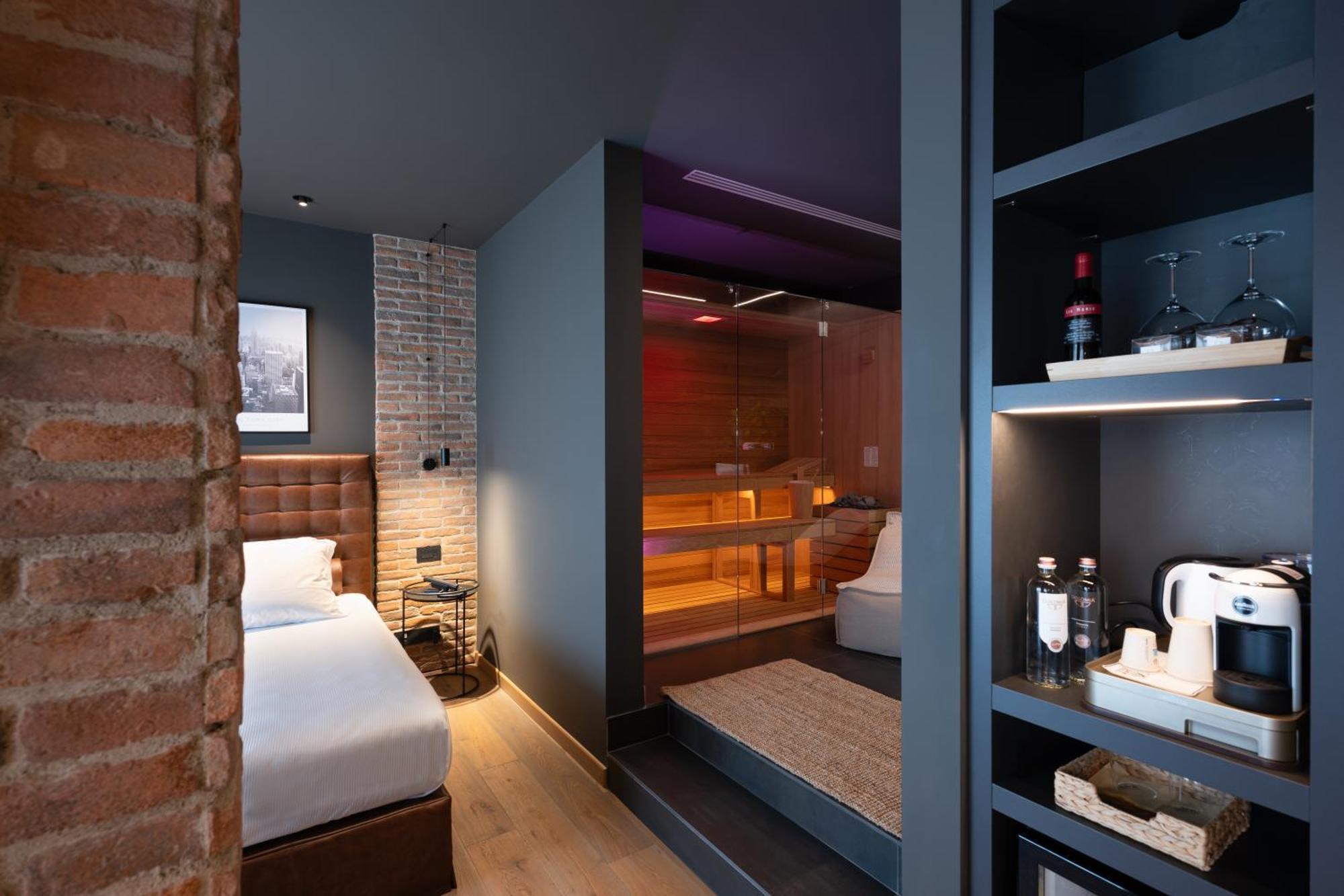 Savoy Beach Hotel & Thermal Spa Bibione Exterior photo A room at the hotel