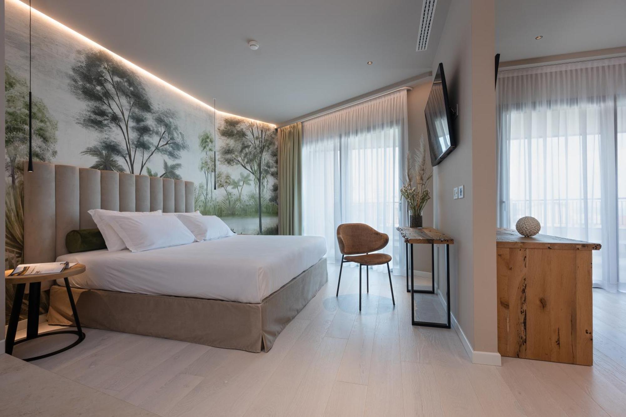 Savoy Beach Hotel & Thermal Spa Bibione Exterior photo Deluxe room